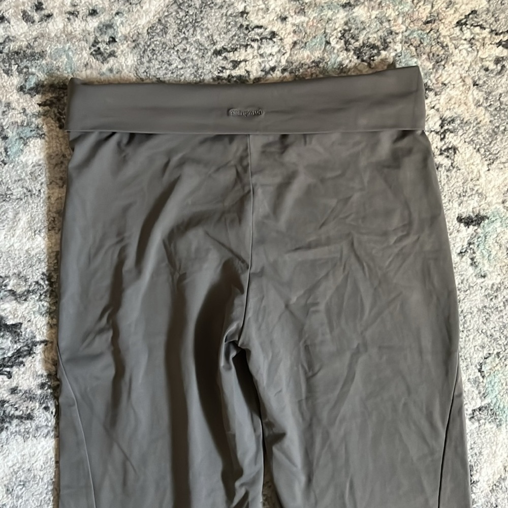 Patagonia Fold Over Wide Leg Yoga Pants - Picture 7 of 10